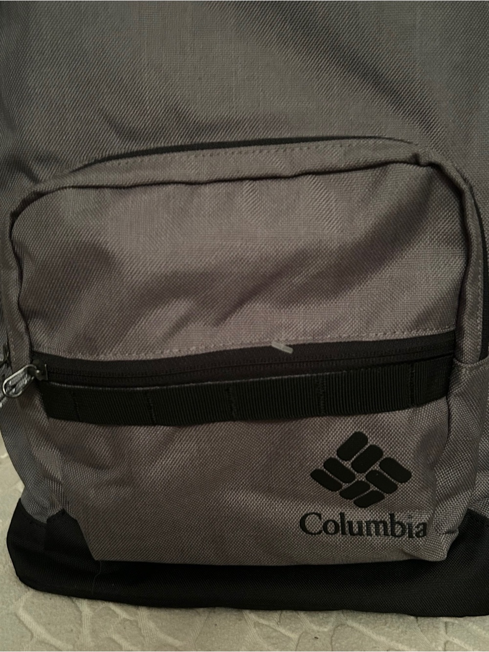 NWOT Columbia Unisex Zig Zag 30L Gray and Black Everyday Backpack - Picture 2 of 16